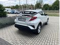 TOYOTA C-HR 2019/4 - 6