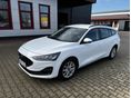 FORD FOCUS 1.5 EcoBlue Business Első tulaj. keveset futott. Kiváló állapot. több darab is elérhető