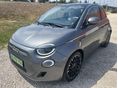 FIAT 500e La Prima 42kWh (Automata) FEHÉR BŐR LEDLÁMPA ÜVEGTETŐ KULCSNÉLKÜLI KAMERA