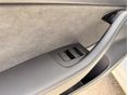 TESLA MODEL 3 2021/9 - 10