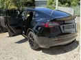 TESLA MODEL Y 2024/6 - 9