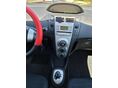TOYOTA YARIS 2007/12 - 9