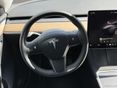 TESLA MODEL Y 2022/6 - 13