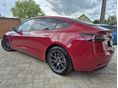 TESLA MODEL 3 2021/10 - 4
