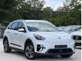 KIA NIRO e-Niro 64kWh Gold // NÉVRE ÍRVA. FRISS VIZSGÁVAL !