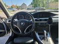 BMW 320 2010 - 9