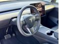 TESLA MODEL Y 2022/11 - 10