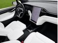 TESLA MODEL X 2018/10 - 6