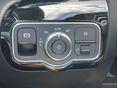 MERCEDES-BENZ A 180 2023/5 - 21