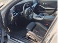 BMW 320 2023/11 - 21