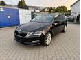 SKODA OCTAVIA Combi 2.0 CR TDI SCR Ambition DSG7 LED-NAVI-SZERVIZKÖNYV-ÜLÉSFŰTÉS-V.HOROG-KEY LES GO