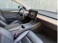 TESLA MODEL 3 2022/9 - 10
