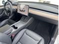 TESLA MODEL Y 2024/7 - 10