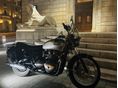 TRIUMPH BONNEVILLE 900 