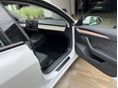 TESLA MODEL 3 2022/12 - 3