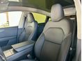 TESLA MODEL Y 2025/3 - 15