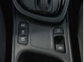 TOYOTA YARIS 2025/12 - 9