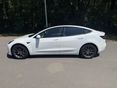 TESLA MODEL 3 2019/8 - 9