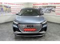 AUDI Q4 2023/12 - 2