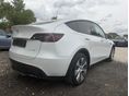 TESLA MODEL Y 2022/3 - 7