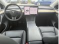 TESLA MODEL Y 2022/3 - 12