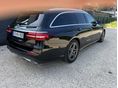 MERCEDES-BENZ E 300 2021/6 - 5