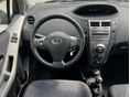 TOYOTA YARIS 2009/12 - 9
