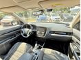 MITSUBISHI OUTLANDER 2019/9 - 7