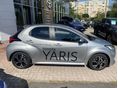 TOYOTA YARIS 2025/12 - 8