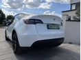 TESLA MODEL Y 2024/2 - 4