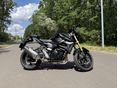 SUZUKI GSR 750 
