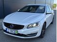 VOLVO V60 2.4 D [D6] PHEV AWD Momentum Geartronic XENON-BŐR-ÜLÉSFŰTÉS-NAVI-VEZ.SZ.KÖNYV-ELEKTROMOS ÜLÉS-ISOFIX