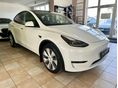 TESLA MODEL Y 2023/2 - 3