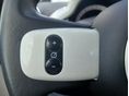 RENAULT TWINGO 2021/2 - 16