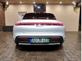 PORSCHE TAYCAN 2022/4 - 9