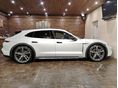 PORSCHE TAYCAN 2022/4 - 5