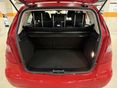 MERCEDES-BENZ A 160 2011/7 - 14