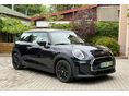 MINI MINI COOPER SE Enigmatic Black. bézs bőr belső. friss szerviz