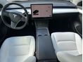 TESLA MODEL 3 2022/12 - 5