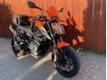 KTM 890 DUKE Versenyre kész