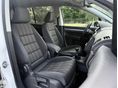 VOLKSWAGEN TOURAN 2012/5 - 12