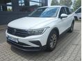 VOLKSWAGEN TIGUAN 1.5 TSI Life MAGYAR. 1 TULAJ. KARAMBOLMENTES. GYÁRI GARANCIÁS