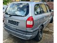 OPEL ZAFIRA 2003/2 - 4