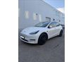 TESLA MODEL Y 2022/3 - 4