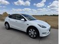 TESLA MODEL Y Long Range AWD (Automata) Berlini_ENHANCED Autopilot_GYÖNYÖRŰ_Gyári garancia_Magánszemély_Hőszivattyú