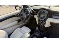 MINI CABRIO 2018/12 - 9