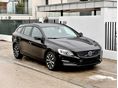 VOLVO V60 2.0 D [D2] Summum Geartronic Bőrbelső . Ülésfűtés. Navi. Vonóhorog
