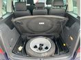 VOLKSWAGEN TOURAN 2004/1 - 26