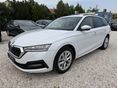 SKODA OCTAVIA Combi 2.0 TDI SCR Style DSG GYÖNGYHÁZ METÁL/LED MÁTRIX/107000KM