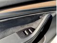 TESLA MODEL Y 2024/12 - 23